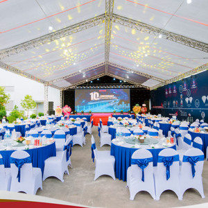 to-chuc-tiec-tat-nien-tron-goi-long-an